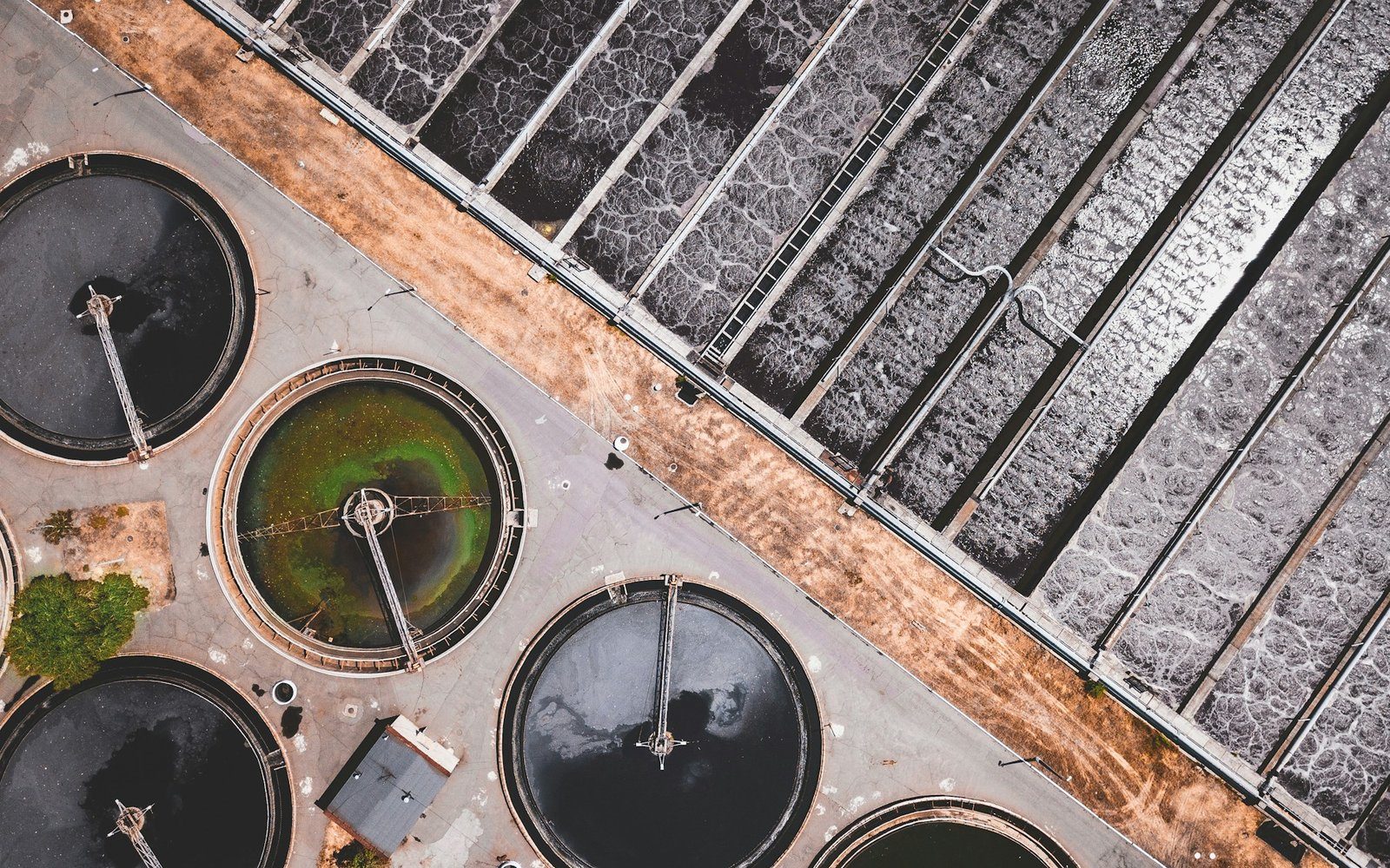 Industrial Wastewater Oil and Grease Removal process equipment